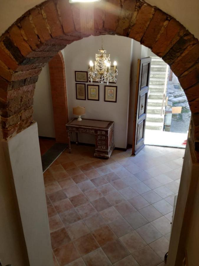 Villa Borgo Antico Lari Exterior foto