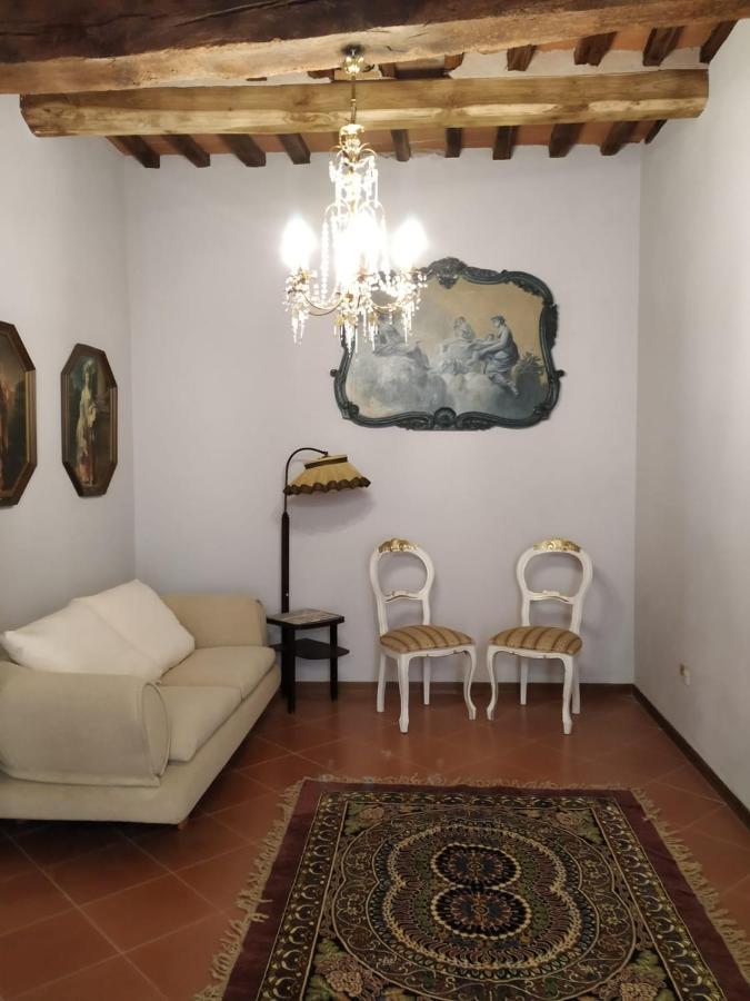 Villa Borgo Antico Lari Exterior foto