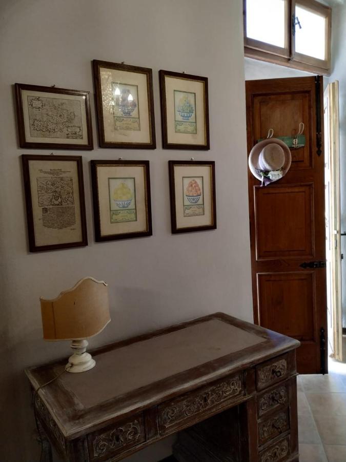 Villa Borgo Antico Lari Exterior foto