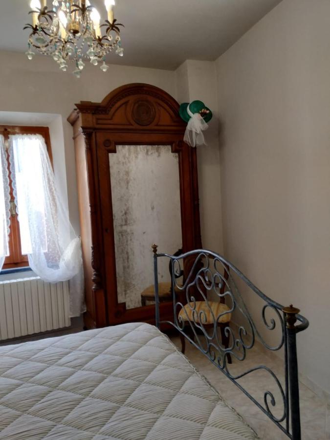 Villa Borgo Antico Lari Exterior foto