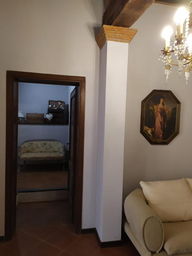 Villa Borgo Antico Lari Exterior foto